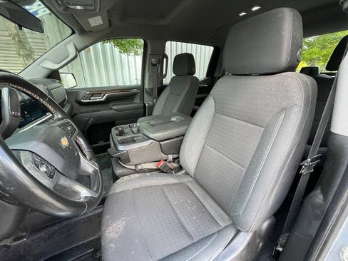 Used 2024 Chevrolet Silverado 1500 LT AWD/4WD image 23