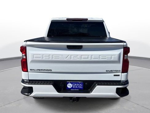 Used 2021 Chevrolet Silverado 1500 Custom image 4