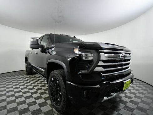 New 2026 Chevrolet Silverado 2500 High Country w/ Technology Package image 8