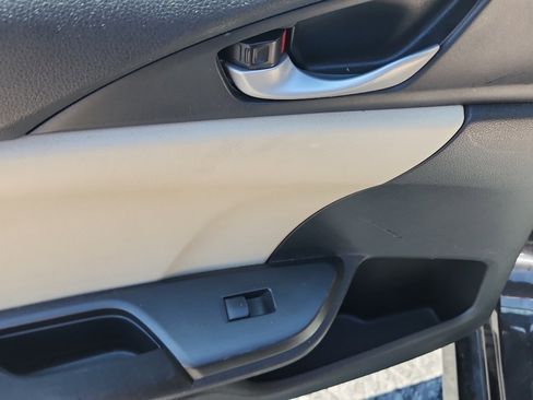 Used 2018 Honda Civic EX-T image 13
