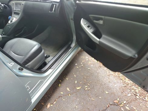 Used 2013 Toyota Prius Four FWD image 21