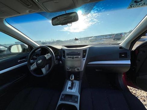 Used 2010 Subaru Legacy 2.5i Premium image 31