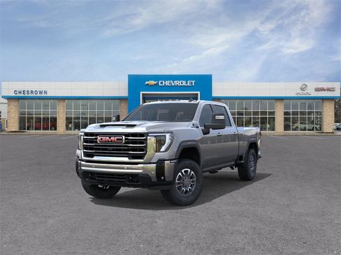 New 2026 GMC Sierra 2500 SLE w/ SLE Value Package; image 8