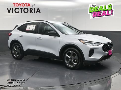 Used 2025 Ford Escape ST-Line image 1