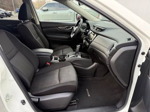 Used 2020 Nissan Rogue S w/ Special Edition Package image 25