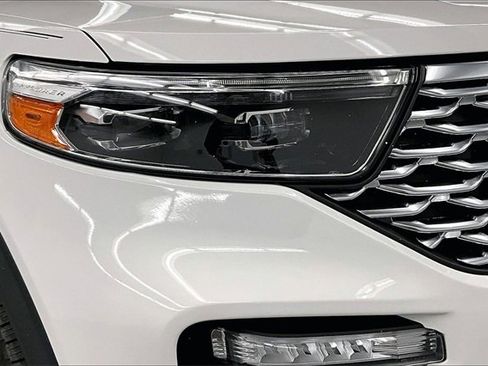 Used 2020 Ford Explorer Platinum w/ Premium Technology Package image 31