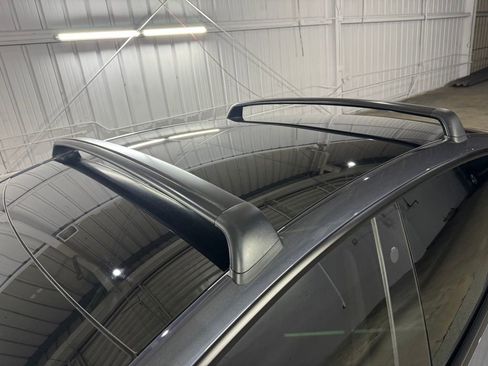 Used 2023 Tesla Model Y Performance image 18