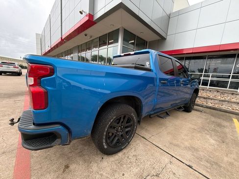 Used 2023 Chevrolet Silverado 1500 Custom w/ LPO, Dark Essentials Package RWD image 4