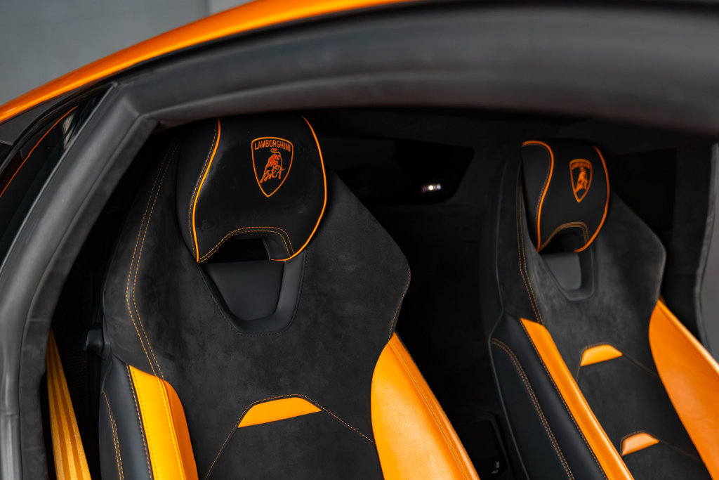 Used 2023 Lamborghini Huracan Tecnica RWD image 19