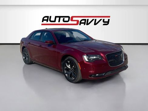 Used 2022 Chrysler 300 S RWD image 1