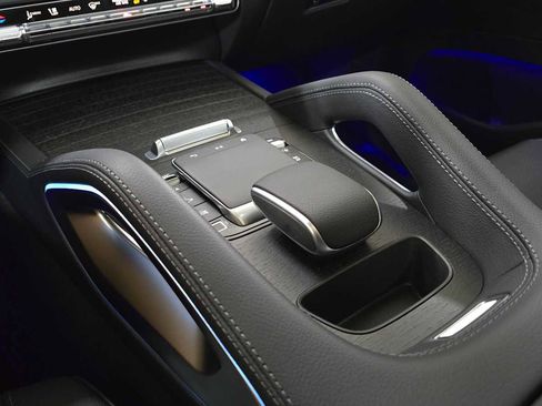 New 2026 Mercedes-Benz GLE 450 4MATIC image 32