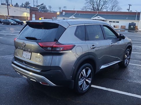 Used 2023 Nissan Rogue Platinum w/ Platinum Premium Package image 6