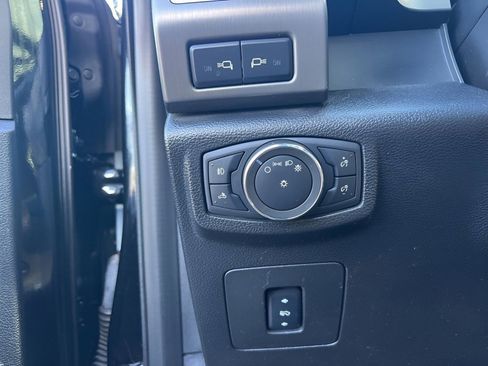 Used 2017 Ford F150 Limited w/ Trailer Tow Package image 24