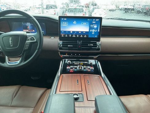Certified 2024 Lincoln Navigator L Reserve image 20