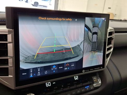Certified 2022 Toyota Tundra Platinum w/ Advanced Package AWD/4WD image 19