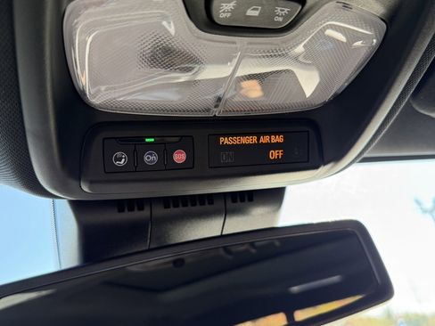 Used 2023 Chevrolet Colorado ZR2 w/ Desert Boss Special Edition image 32