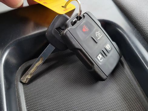 Used 2020 Chevrolet Tahoe 4WD w/ Remote Keyless Entry Package image 44