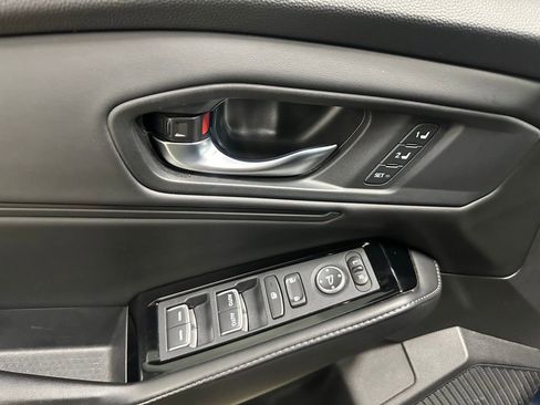 Used 2024 Honda Accord Touring image 8