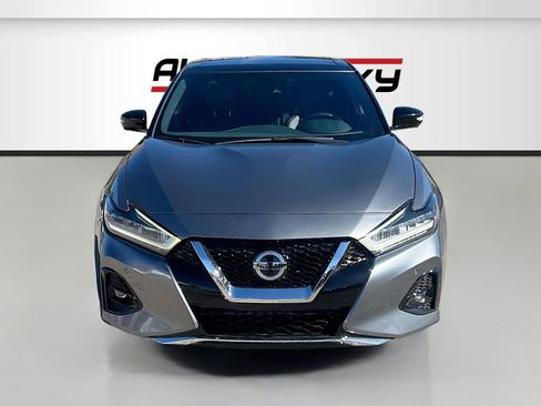 Used 2023 Nissan Maxima SR w/ Sport Mat Group FWD image 2