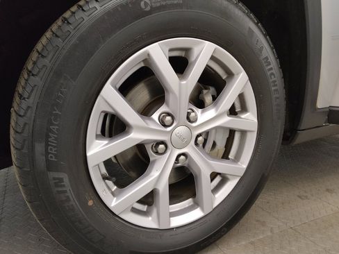 Used 2022 Jeep Grand Cherokee Limited RWD image 31