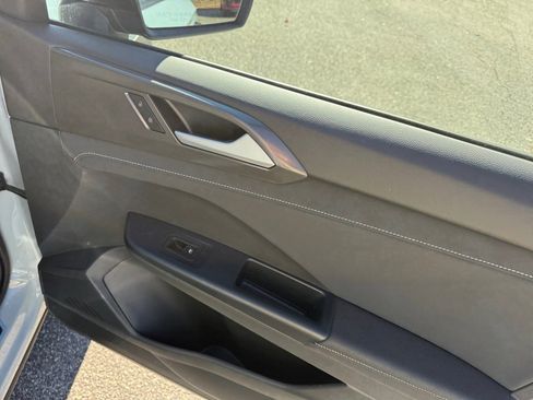 New 2026 Volkswagen Taos SE image 31