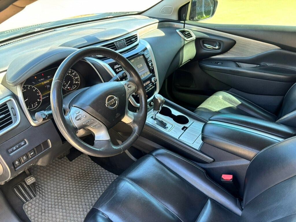 Used 2017 Nissan Murano Platinum w/ Platinum Technology Package FWD image 10