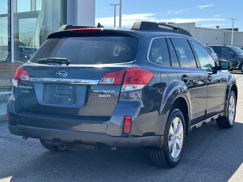 Used 2011 Subaru Outback 3.6R Limited w/ PWR Moonroof Pkg image 7