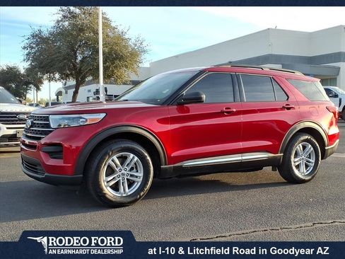 Certified 2021 Ford Explorer XLT w/ Class III Trailer Tow Package image 1
