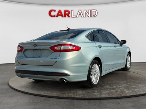 Used 2014 Ford Fusion SE w/ Equipment Group 502A FWD image 5