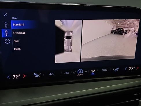 New 2026 Chevrolet Traverse LT image 24