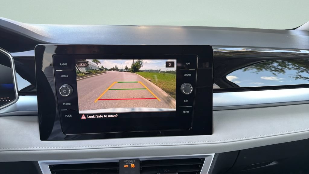 New 2026 Volkswagen Taos SE FWD image 14