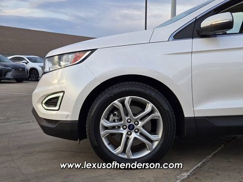 Used 2018 Ford Edge Titanium w/ Equipment Group 302A AWD/4WD image 9