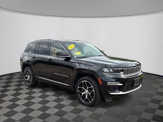 Used 2023 Jeep Grand Cherokee Summit AWD/4WD video 3