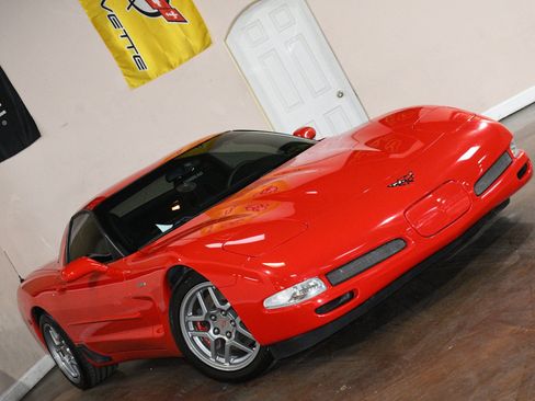 Used 2003 Chevrolet Corvette Z06 w/ Memory Package, 3 Drivers RWD image 77