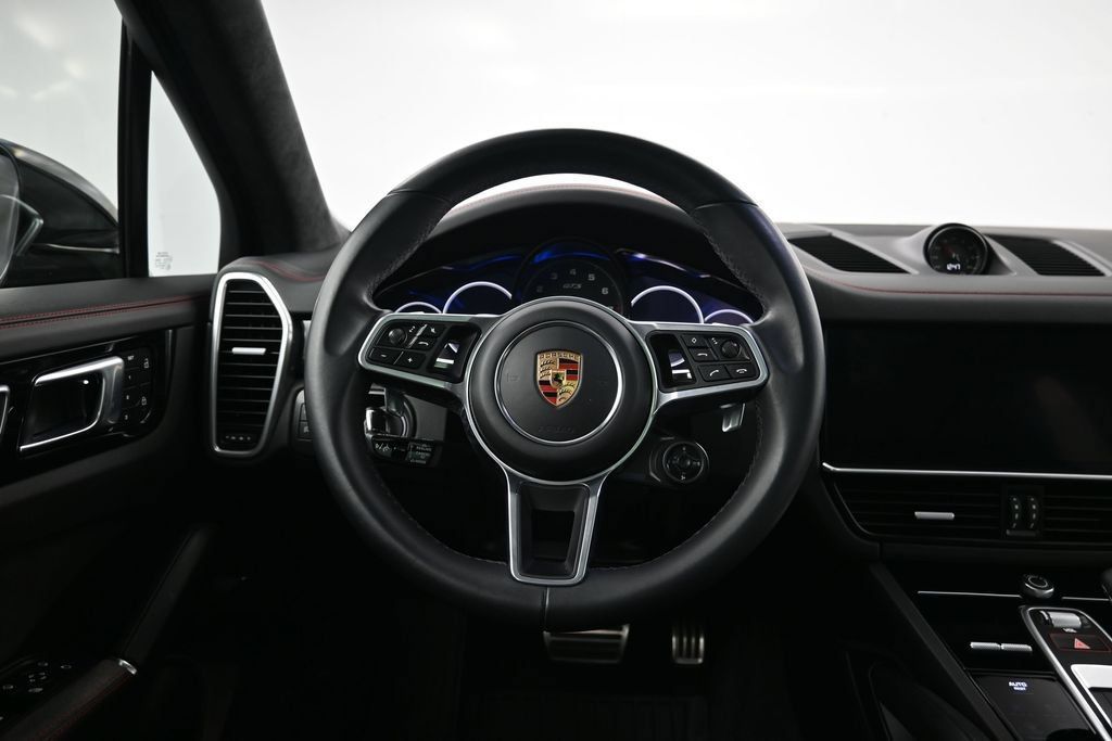 Certified 2023 Porsche Cayenne GTS w/ Assistance Package AWD/4WD image 13