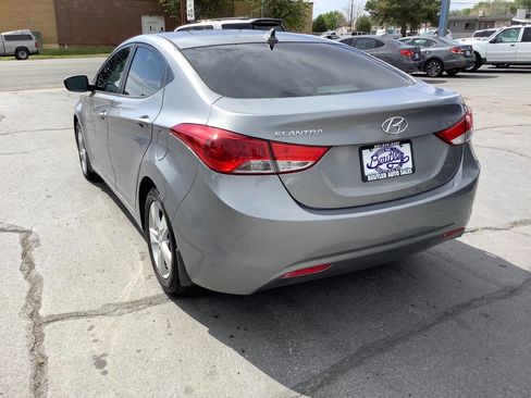 Used 2013 Hyundai Elantra GLS w/ Preferred Pkg FWD image 14