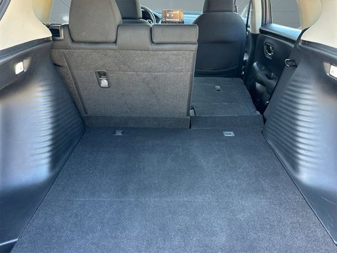 Certified 2023 Honda HR-V LX image 30