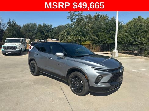 Used 2023 Chevrolet Blazer RS w/ Driver Confidence II Package FWD image 3