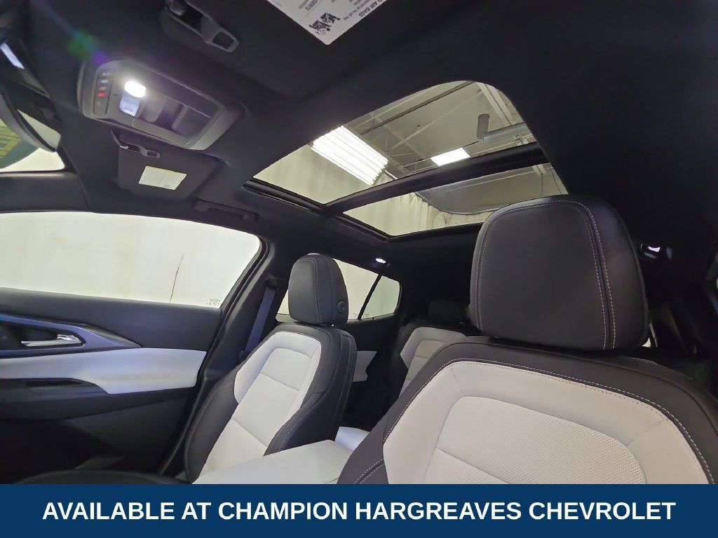 Used 2025 Chevrolet Equinox EV LT w/ Convenience Package AWD/4WD image 25