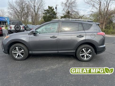 Used 2017 Toyota RAV4 XLE image 1