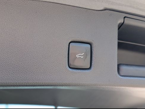 Used 2023 Ford Escape Active image 35