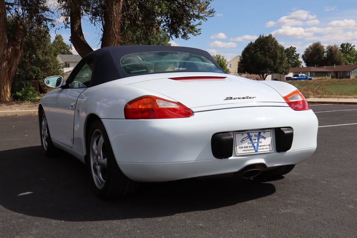 Used 1999 Porsche Boxster RWD image 20