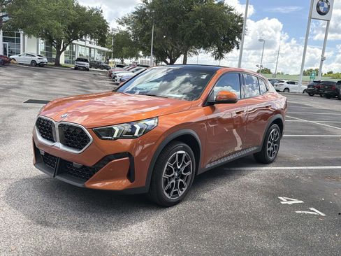 Used 2025 BMW X2 xDrive28i AWD/4WD image 8