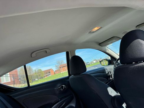 Used 2018 Nissan Versa SV image 25