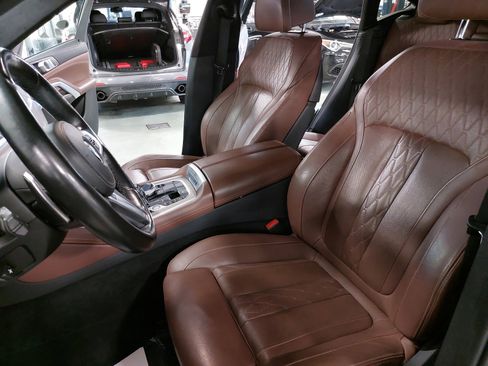 Used 2022 BMW X6 xDrive40i w/ M Sport Package image 16