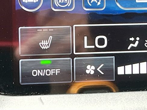 Used 2025 Subaru Outback Wilderness AWD/4WD image 21