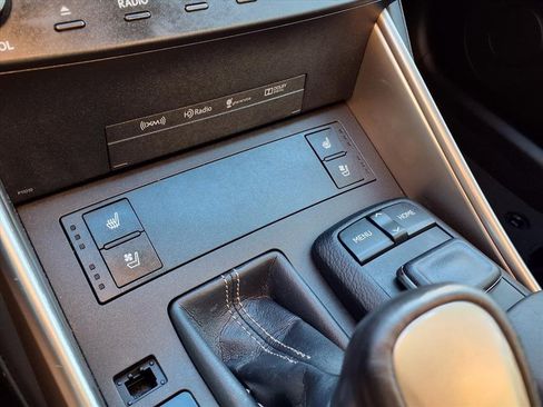 Used 2016 Lexus IS 200t image 13