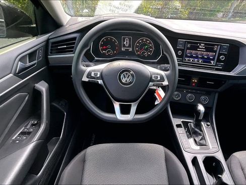 Used 2021 Volkswagen Jetta image 19