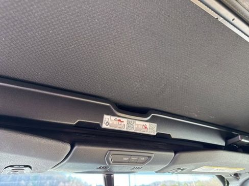 Used 2022 Jeep Wrangler Willys image 25