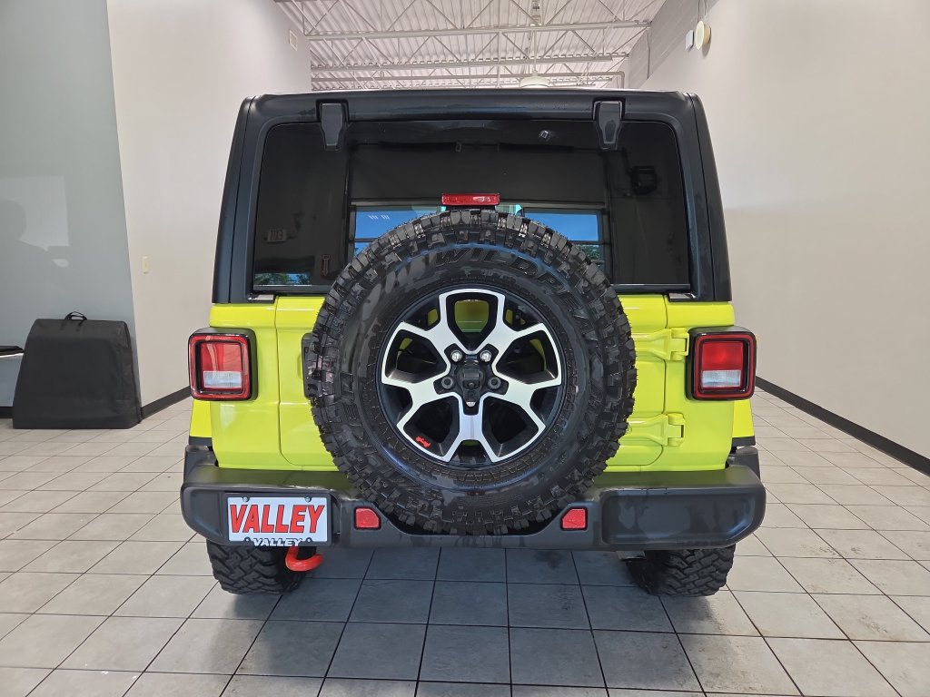 Used 2023 Jeep Wrangler Unlimited Rubicon w/ Cold Weather Group AWD/4WD image 6